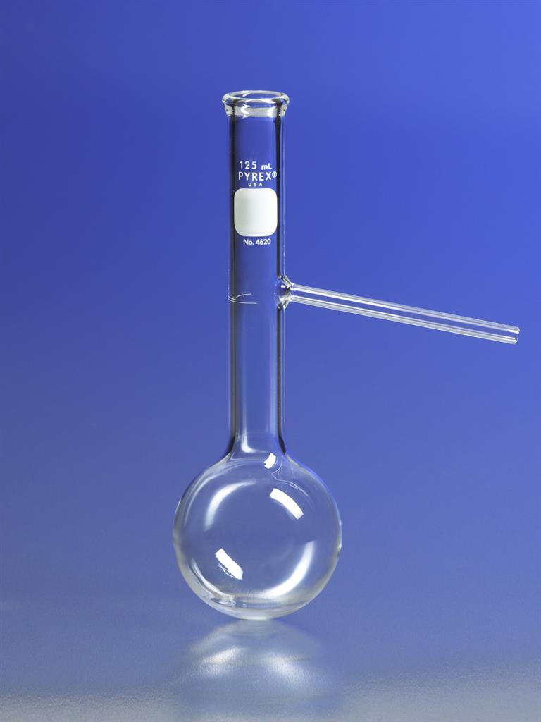 41242082_pyrexFlaskDistilling_A.jpg