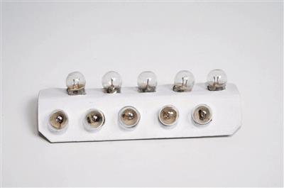 41233153_LMP015 Miniature Light Bulbs.jpg